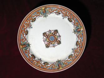 Teller im Renaissancestil. Utzschneider, um 1900 