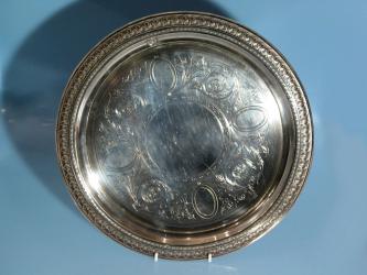 Versilberter Präsentierteller. Mitte 20. Jahrhundert 