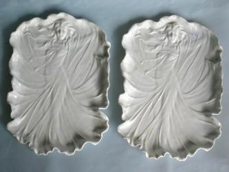 Zwei Reliefschalen in Jugendstilart 