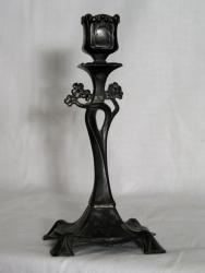 Jugendstil-Kerzenhalter. Um 1905 