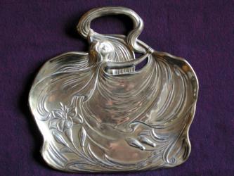 Jugendstil-Kehrschaufel. 1900-1920 