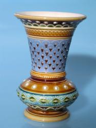 Kleine Mosaikvase Mod. 1433. Mettlach, 1909 