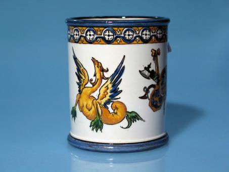 Kleine Vase im Renaissancestil. Gien, um 1970 