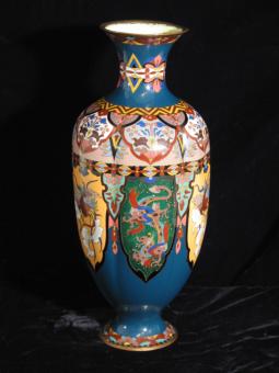 Cloisonné-Vase. China Ende 19. Jahrhundert 