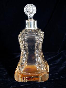 Parfumflakon. London 1898/99 