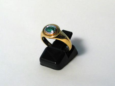 Goldring mit Smaragd 