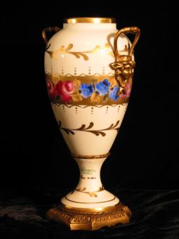 Henkelvasevase. Limoges, um 1950 