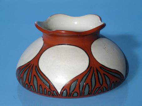 Kleine Jugendstil-Dose Mod. 2983. Mettlach, 1904 