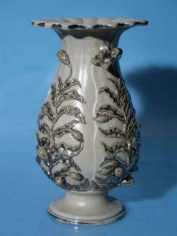 Reliefvase Mod. 146. Mettlach, um 1860 