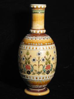 Mosaikvase. Mettlach, dat. 1909 